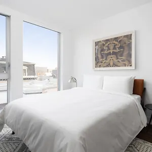 *** Apartahotel Sonder Gare Saint Denis Canadá