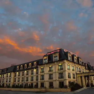 Hotel Brossard 3* Brossard